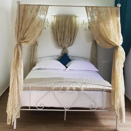 Ulyana - Ancient Greece In Center *